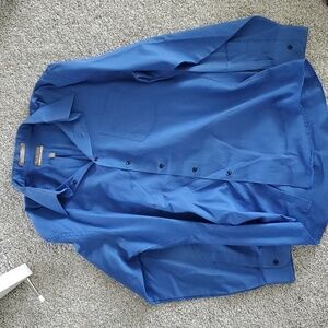 Wrinkle free button down men's dress shirt